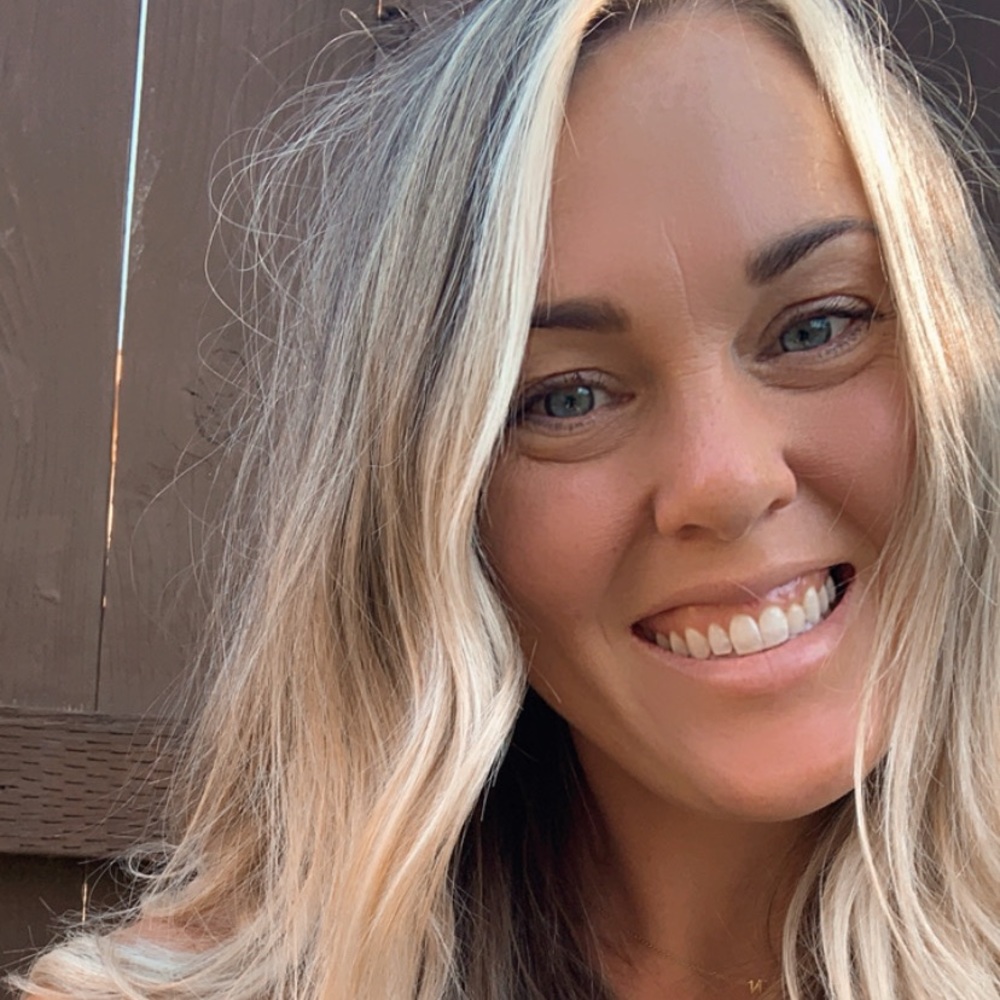 Meet your Posher, Whitney